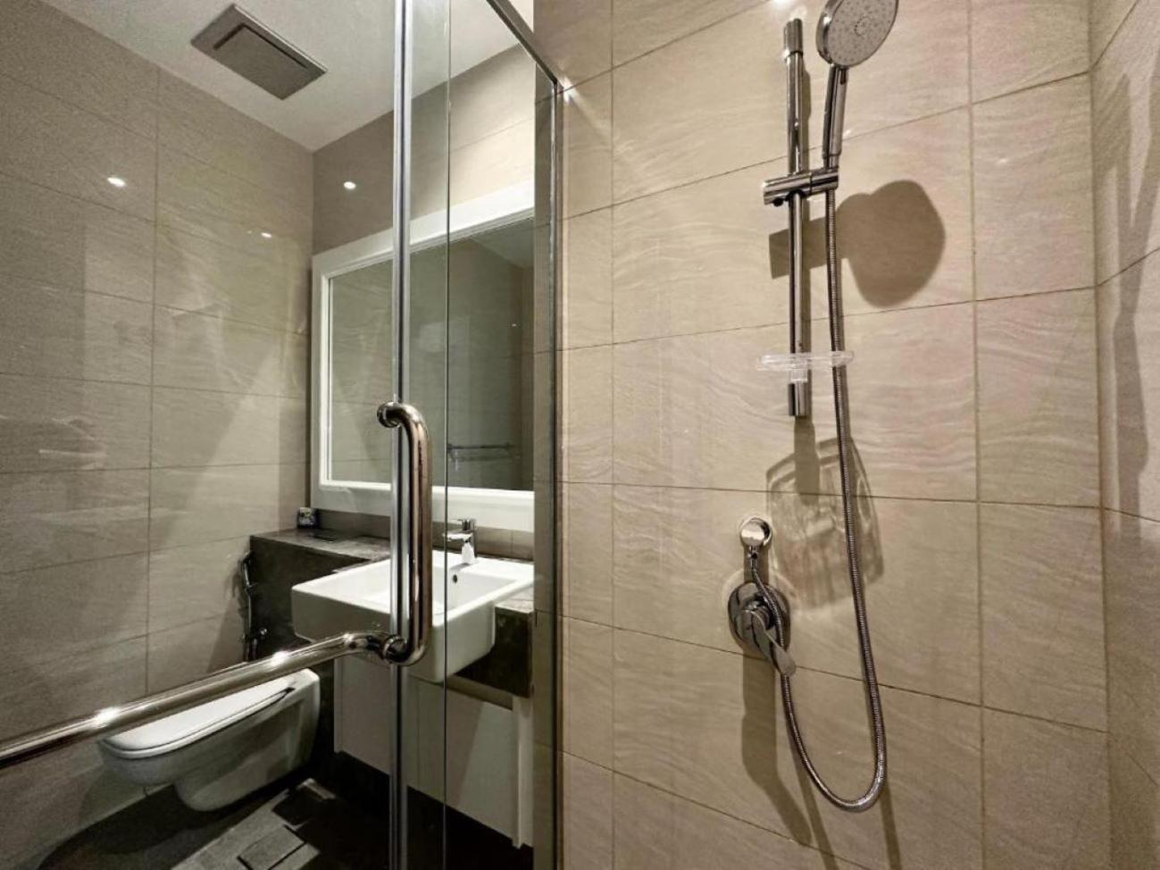 קואלה לומפור The Manor Klcc Serviced Apartment מראה חיצוני תמונה