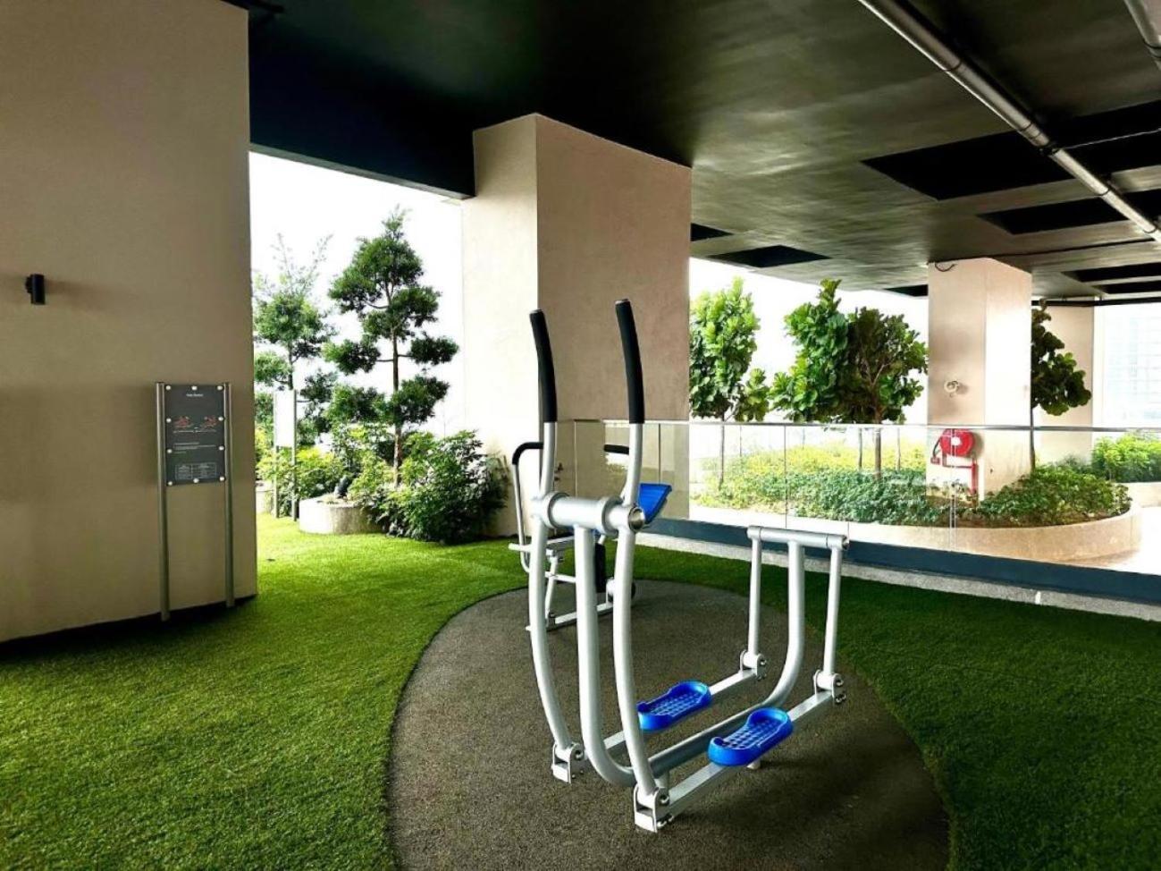 קואלה לומפור The Manor Klcc Serviced Apartment מראה חיצוני תמונה